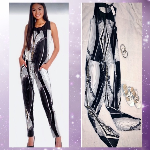 BCBG sleeveless Jumpsuit In white with black print sz M - Picture 1 of 3